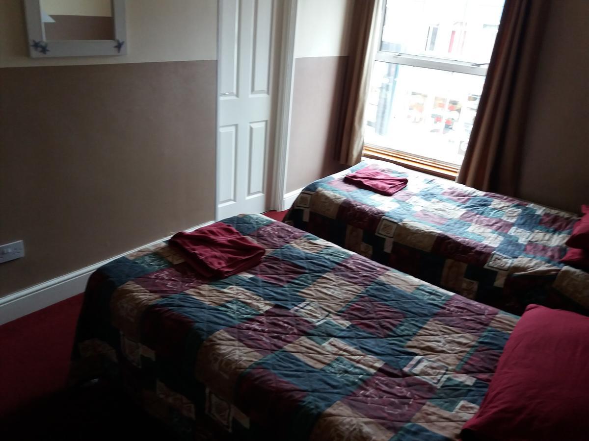 Bed and Breakfast The Crouch Oak Addlestone Zewnętrze zdjęcie